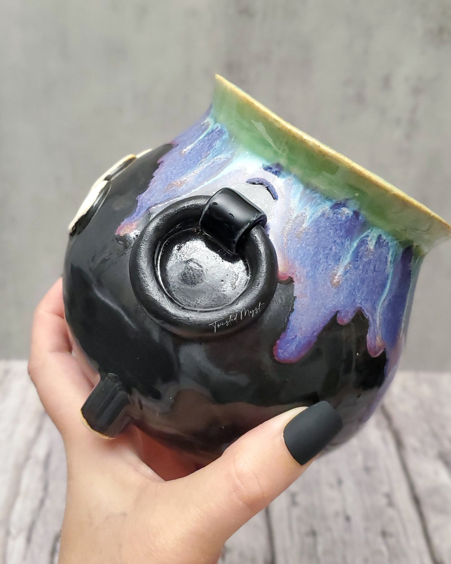 Claudron Moon Phases Pot in Witch Brew Glaze