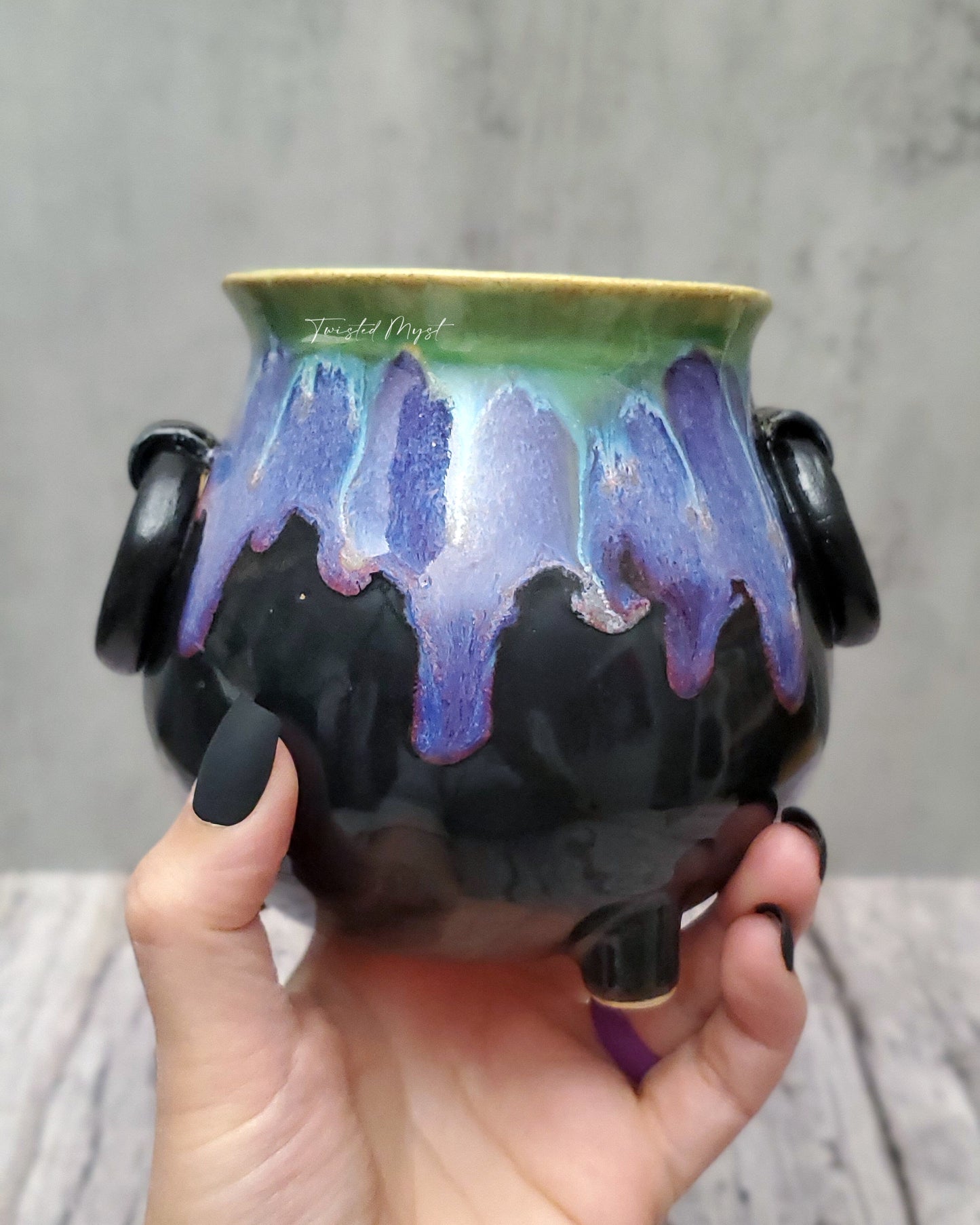 Claudron Moon Phases Pot in Witch Brew Glaze