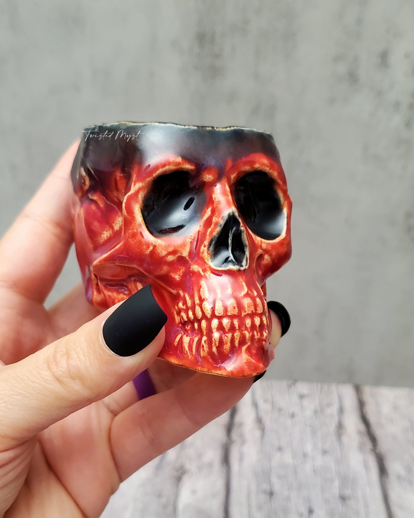 Skull Mini Bowl in Burning Fire Glaze