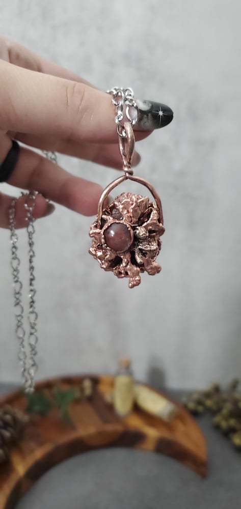 Honeycomb & Bee Strawberry Quartz Pendant